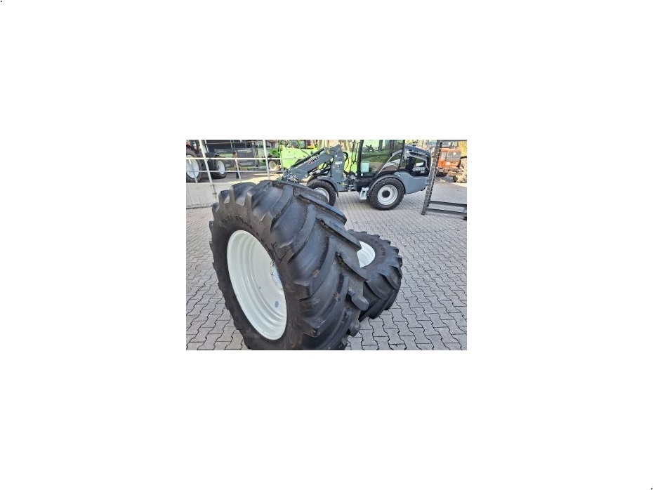 Firestone 600/65R34 + 480/65R24 Steyr Multi / Expert - Traktor tilbehør - Komplette hjul - 7