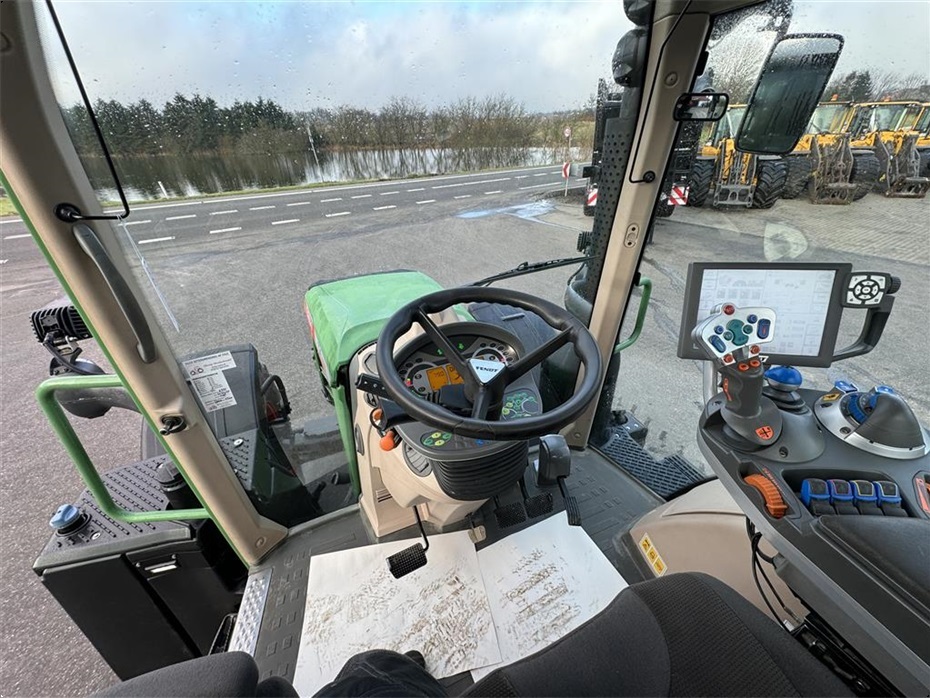 Fendt 724 SCR Profi Plus KUN 6300 TIMER OG MED RTK AUTOSTYRING! - Traktorer - Traktorer 4 wd - 17