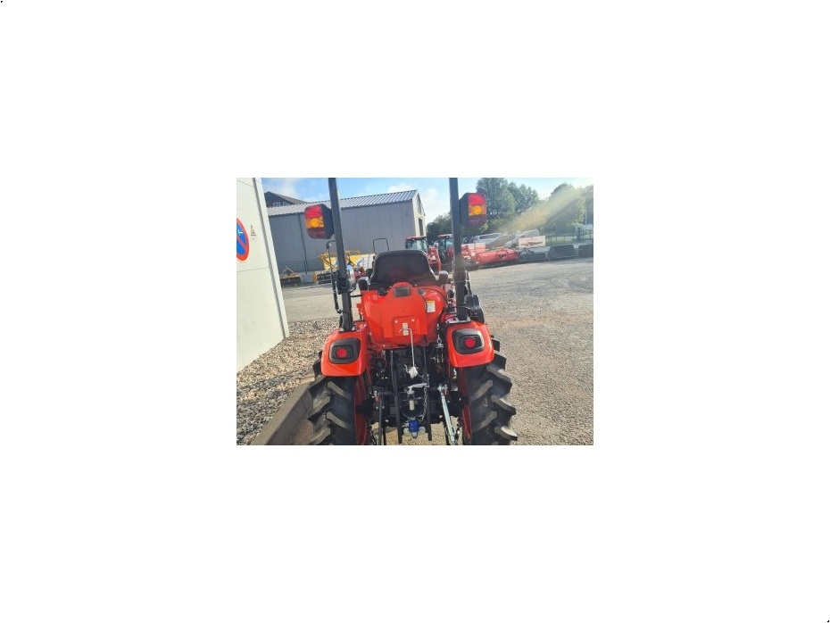 - - - CX2510H - Traktorer - Traktorer 2 wd - 5