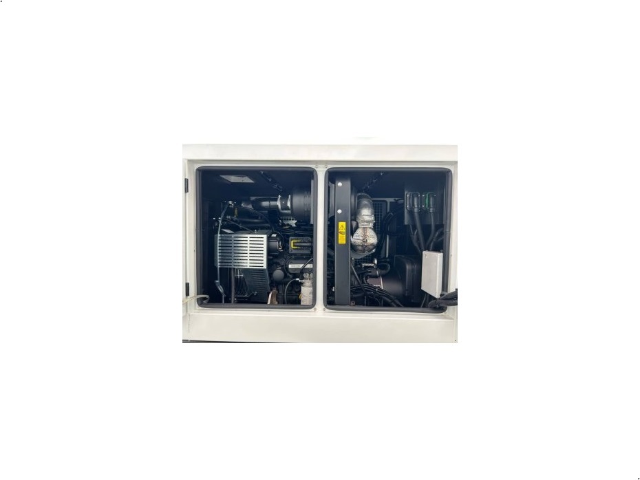 - - - TD2.9 L4 - 43 kVA Stage V Generator - DPX-19010 - Generatorer - 6