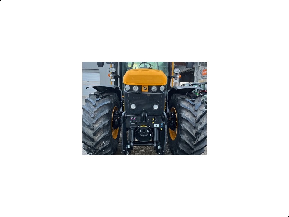 - - - 4160 ICON - Traktorer - Traktorer 2 wd - 2