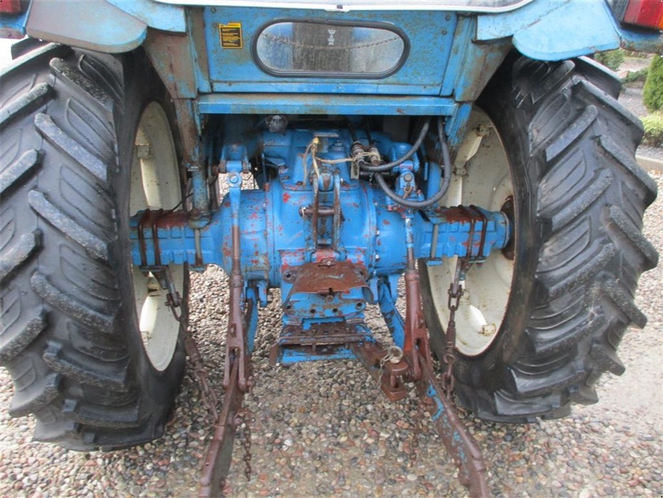 Ford 6600 med frontlæsser - Traktorer - Traktorer 2 wd - 4