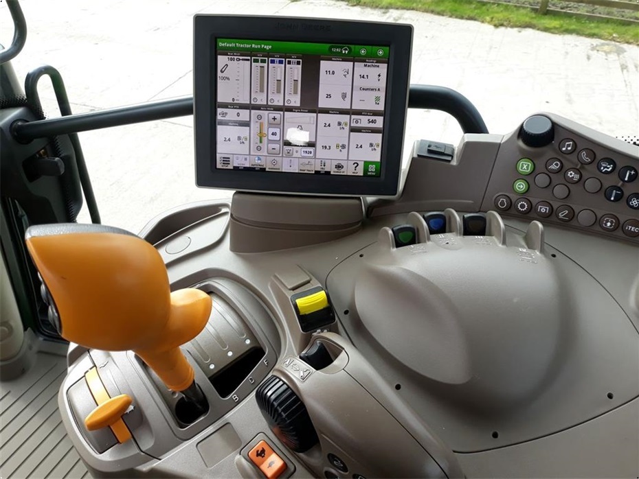 John Deere 6130R Autoquad,  Autotrack aktiveret - Traktorer - Traktorer 4 wd - 14