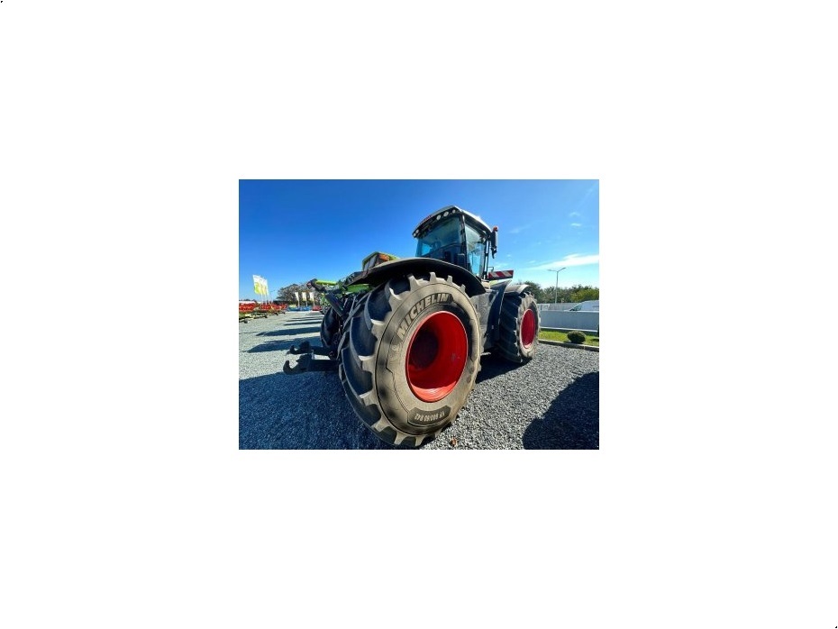 - - - XERION 4200 TRAC - Traktorer - Traktorer 2 wd - 4