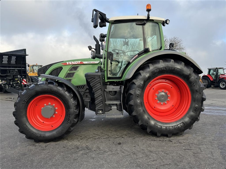 Fendt 724 SCR Profi Plus KUN 6300 TIMER OG MED RTK AUTOSTYRING! - Traktorer - Traktorer 4 wd - 3