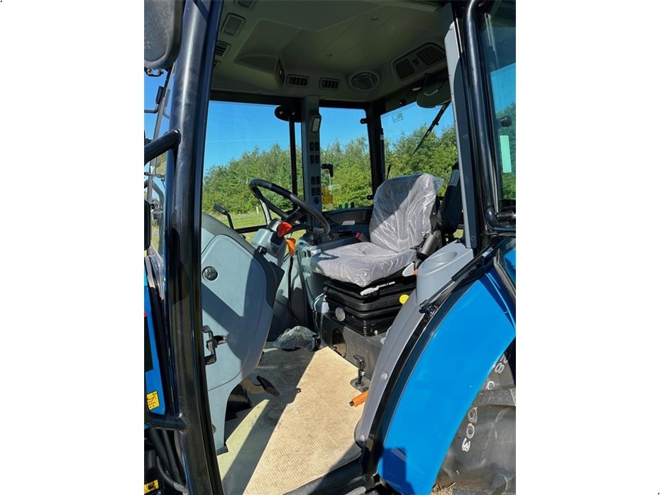 LS XU6168 Power shift - Traktorer - Kompakt traktorer - 16