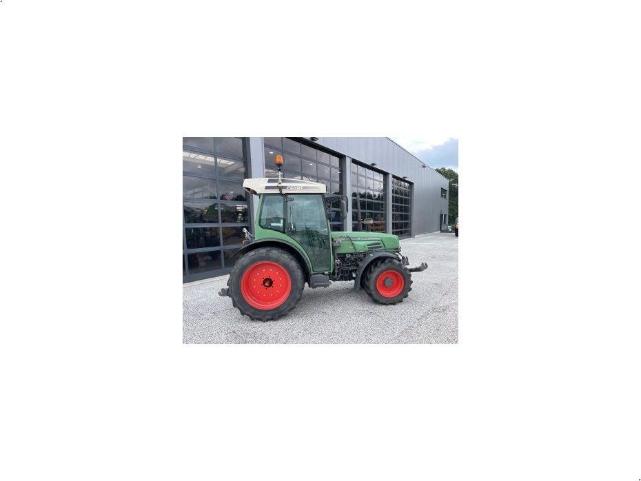 Fendt 208F Smalspoor trekker - Traktorer - Traktorer 2 wd - 4