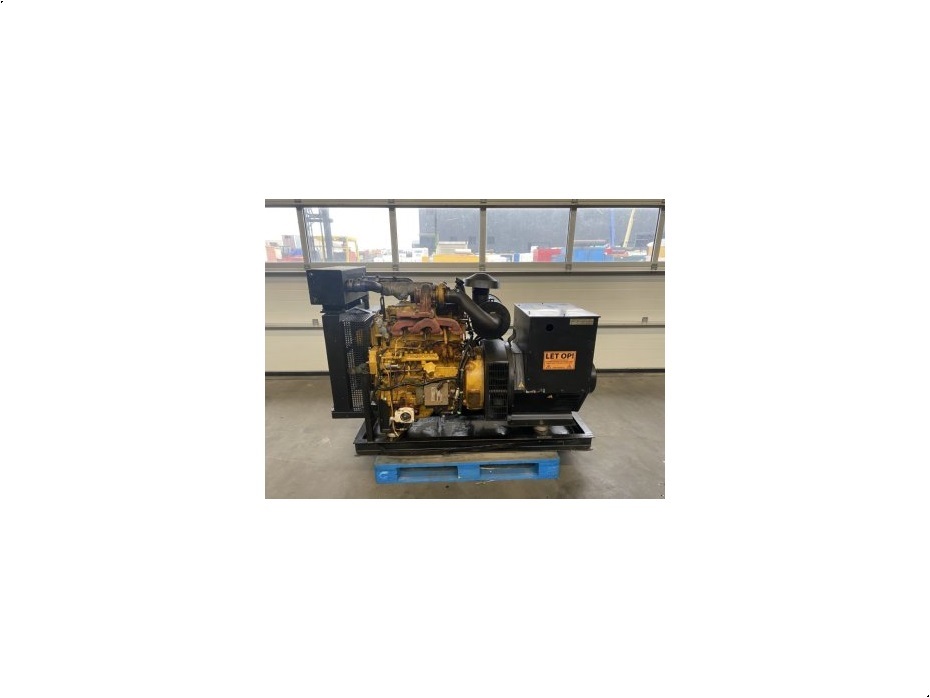 - - - 4045 HFU 79 Stamford 120 kVA generatorset - Generatorer - 1