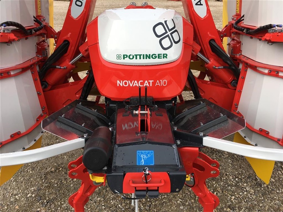 Pöttinger Novacat A10 CF Bagskårlægger med snegle - Græsmaskiner - Skårlæggere/skivehøstere - 9