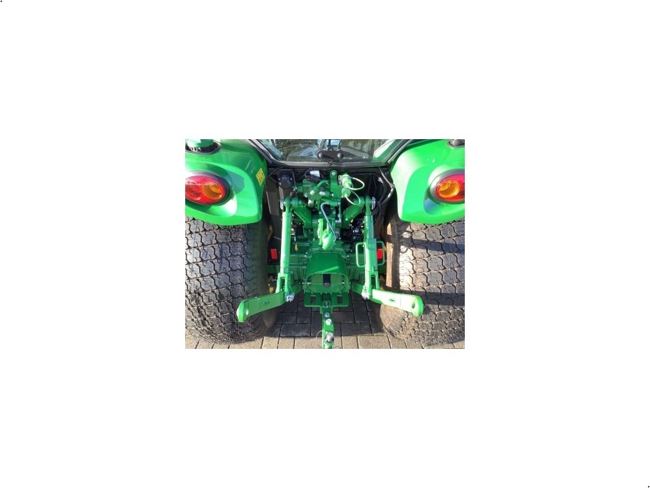 John Deere 3039R - Traktorer - Kompakt traktorer - 6