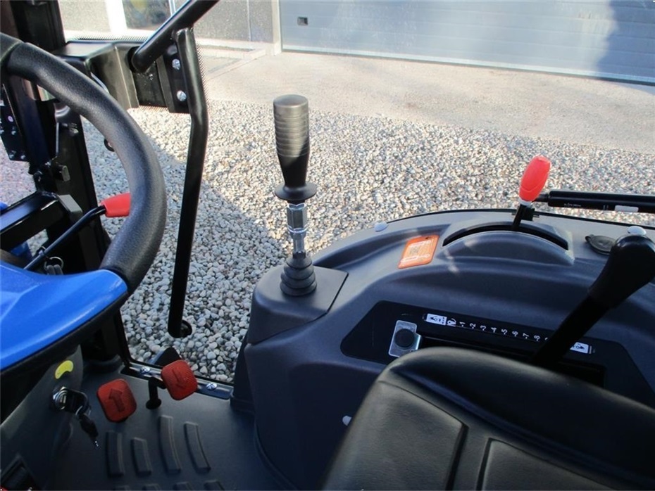 Solis H26 HST Med kabine, turf hjul og frontlæsser. - Traktorer - Kompakt traktorer - 14