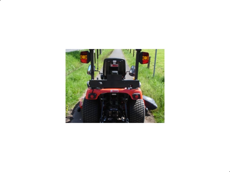 Kioti CS2510 - Traktorer - Kompakt traktorer - 4