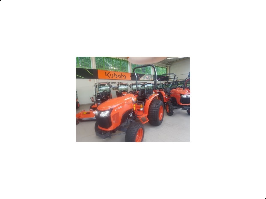 Kubota L1-382 H GalaxyTurf - Traktorer - Kompakt traktorer - 4
