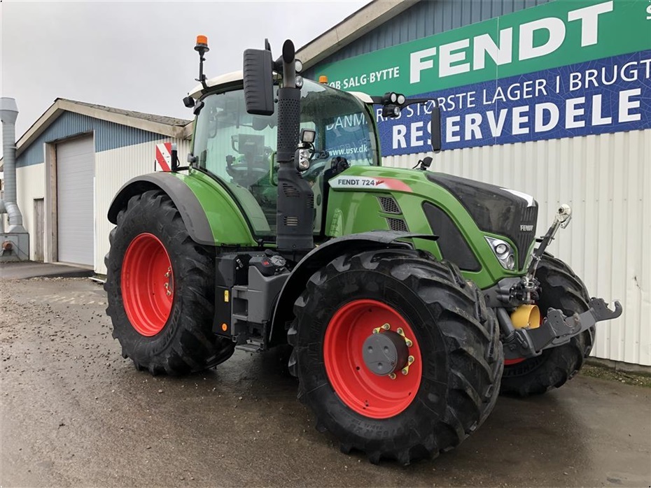 Fendt 724 Vario S4 Profi Plus Med Front PTO - Traktorer - Traktorer 4 wd - 5