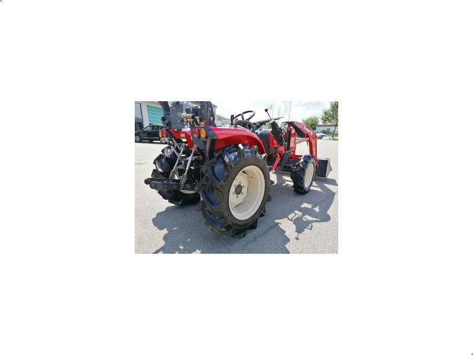 - - - 3100 inkl. Frontlader und Schaufel - Traktorer - Traktorer 4 wd - 6