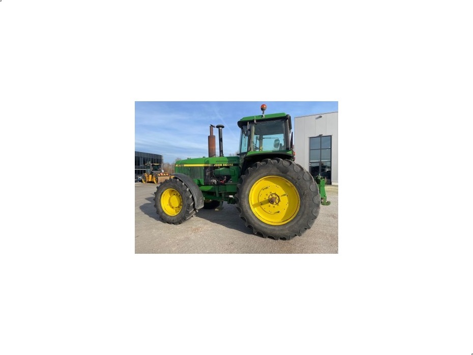 John Deere 4755 - Traktorer - Traktorer 2 wd - 2