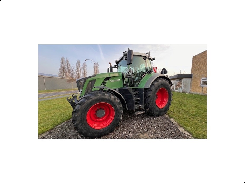 Fendt 828 Vario SCR Profi Plus - Traktorer - Traktorer 4 wd - 1