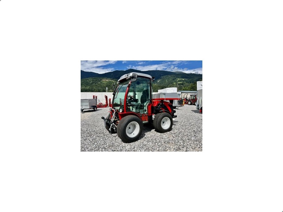 - - - SP 4800 - Traktorer - Kompakt traktorer - 1