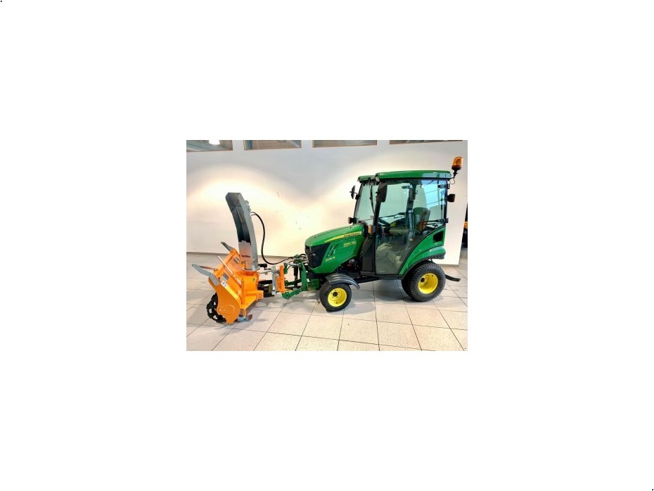 John Deere 1026R mit Matev Schneefräse - Traktorer - Kompakt traktorer - 2