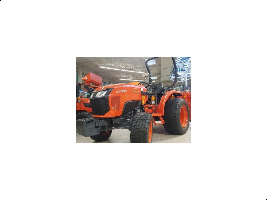 Kubota L1-382 H GalaxyTurf - Traktorer - Kompakt traktorer - 1