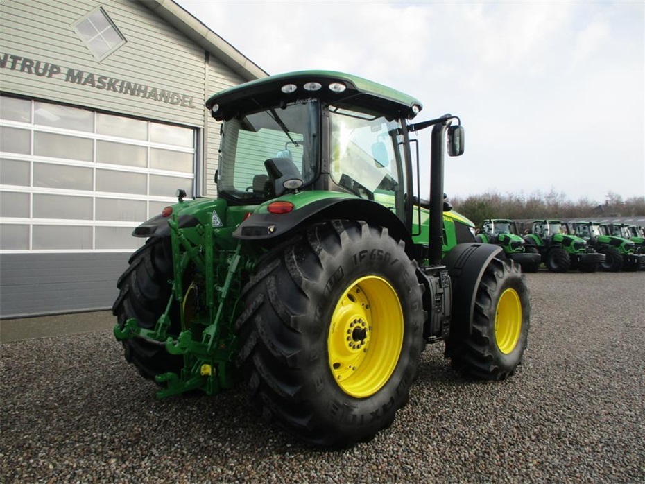 John Deere 7200R Med frontlift og frontPTO - Traktorer - Traktorer 4 wd - 14