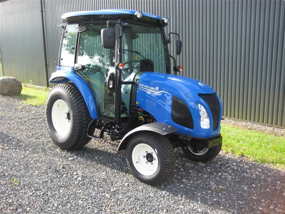New Holland BOOMER 35 HST - Traktorer - Kompakt traktorer - 4