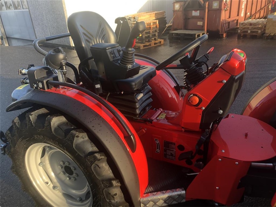 Antonio Carraro SR 7600 Infinity - Traktorer - Kompakt traktorer - 4