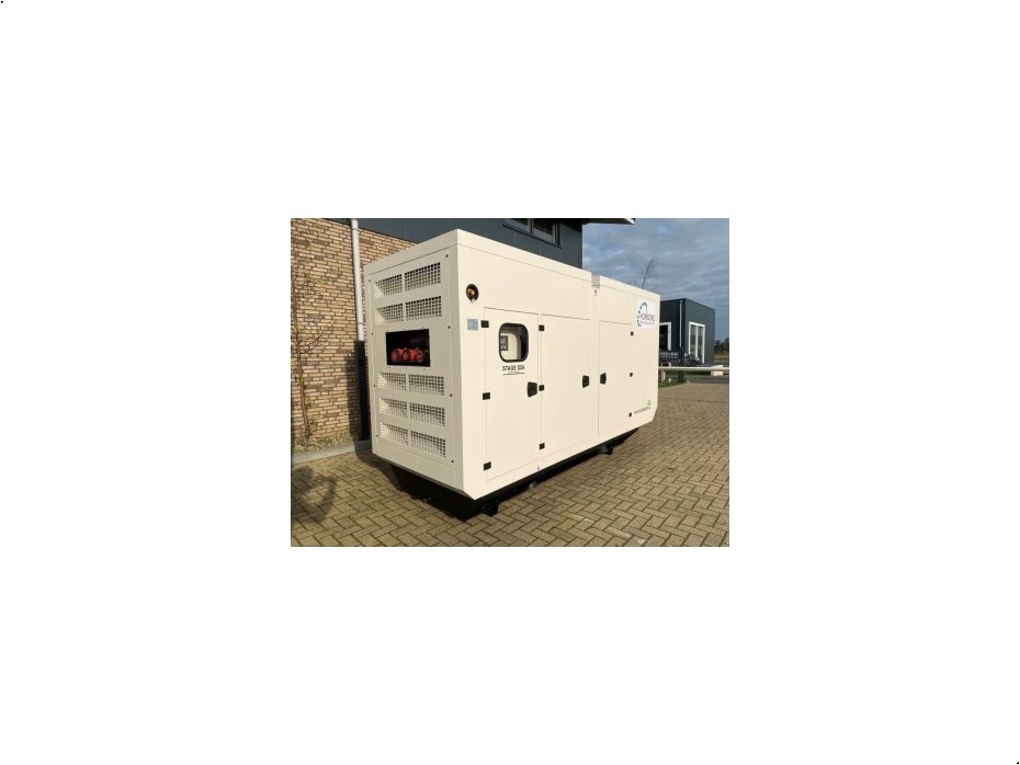 - - - 225 kVA Stage 3A TAD 753 GE Silent generatorset - Generatorer - 5