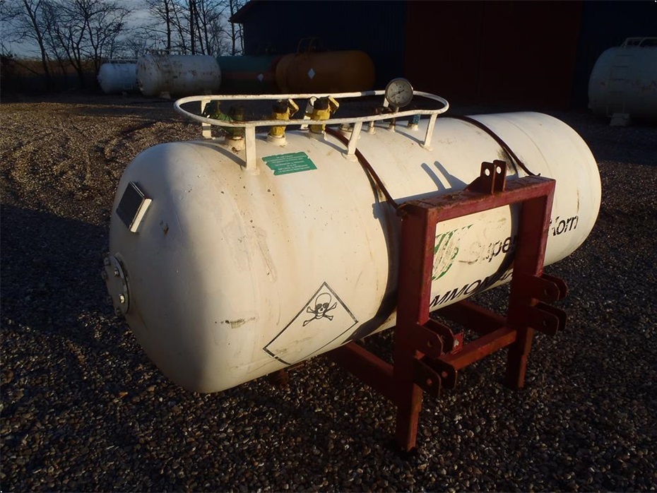 Dalsø 800 kg fronttank - Gødningsmaskiner - Ammoniaknedfælder - 3