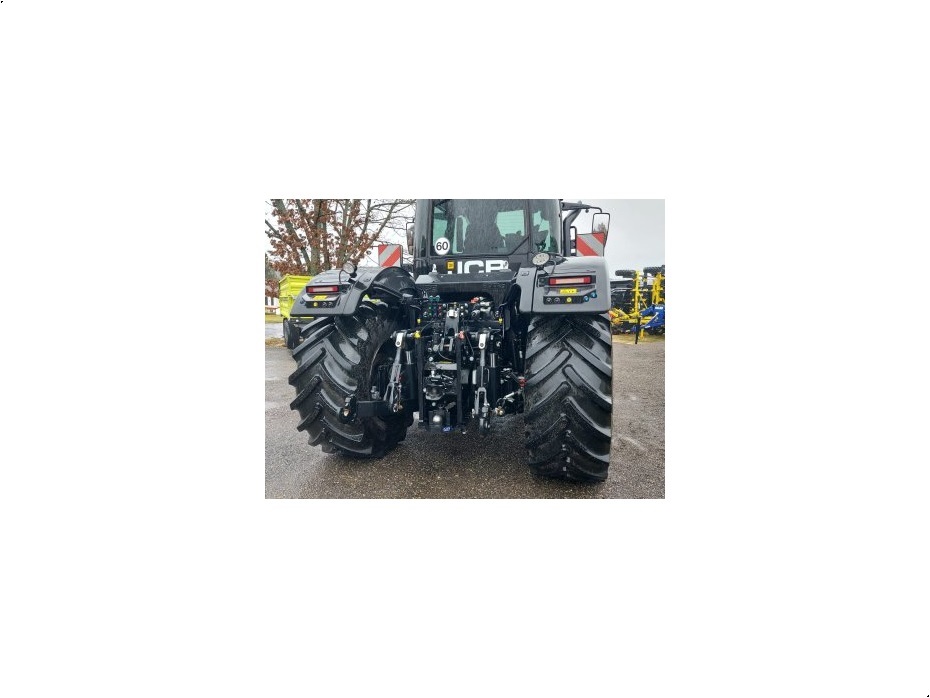 - - - 4220 I-CON Demo - Traktorer - Traktorer 2 wd - 6
