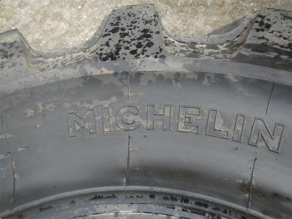 Michelin 335/80R20 - D168 - Hjul/larvefødder - Dæk - 3