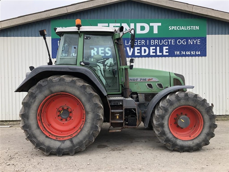 Fendt 716 VARIO TMS  Med luftbremser - Traktorer - Traktorer 4 wd - 4