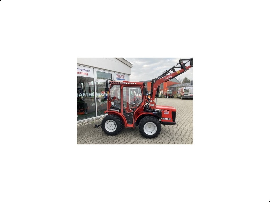 - - - TTR 4400 HST - Traktorer - Traktorer 2 wd - 2