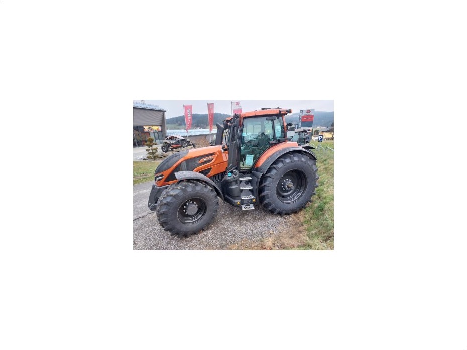 Valtra Q305 - Traktorer - Traktorer 2 wd - 1