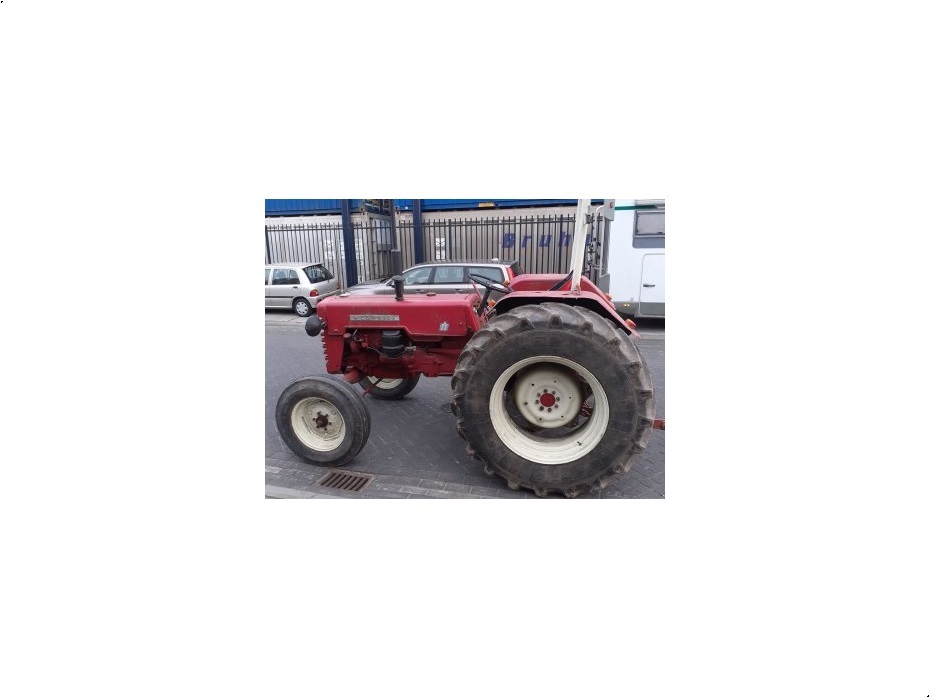 - - - International Farmal - Traktorer - Traktorer 2 wd - 6