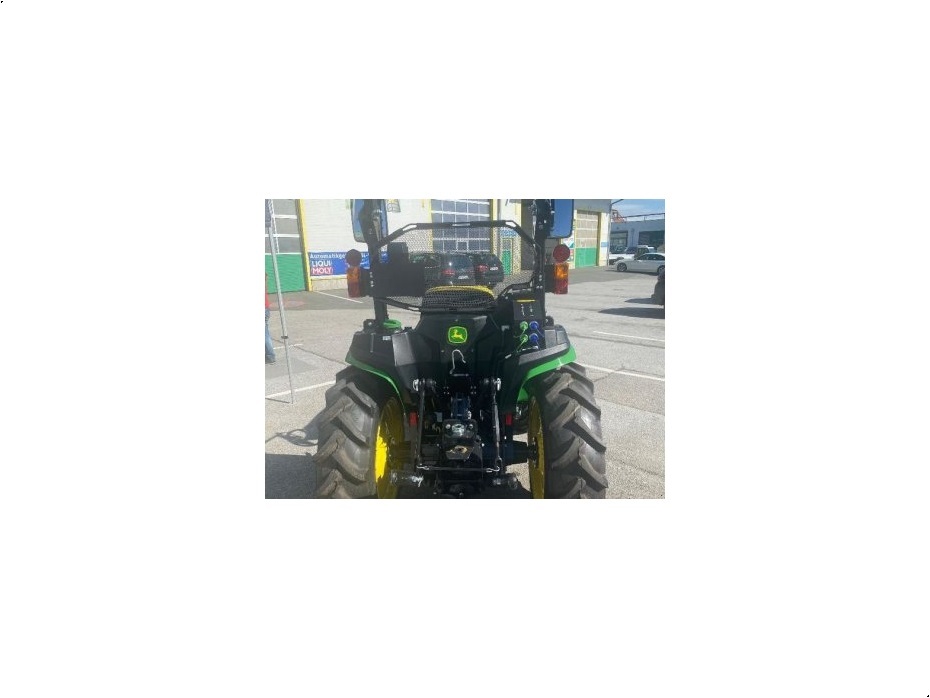 John Deere Kompakttraktor - Traktorer - Kompakt traktorer - 4