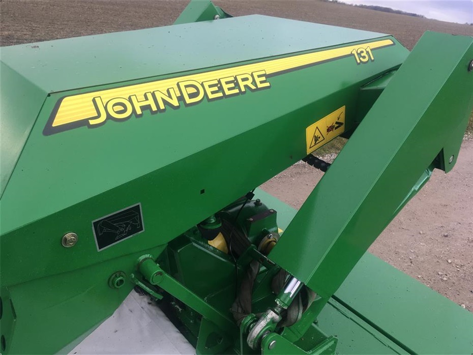 John Deere 131 Frontskårlægger - Græsmaskiner - Skårlæggere/skivehøstere - 5