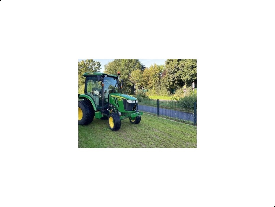 John Deere 4066R - Traktorer - Kompakt traktorer - 3