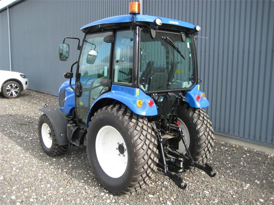 New Holland Boomer 55 Frontlift / Front PTO - Traktorer - Kompakt traktorer - 7