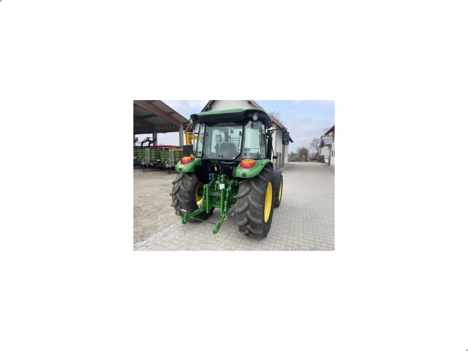 John Deere 5067 E - Traktorer - Traktorer 2 wd - 5