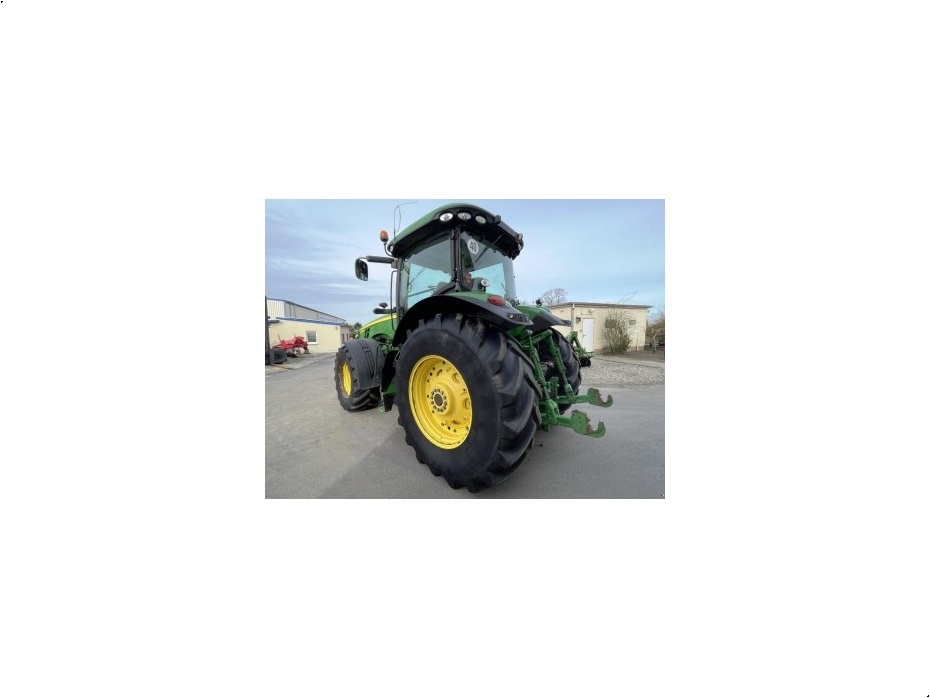 John Deere 8335R - Traktorer - Traktorer 2 wd - 6