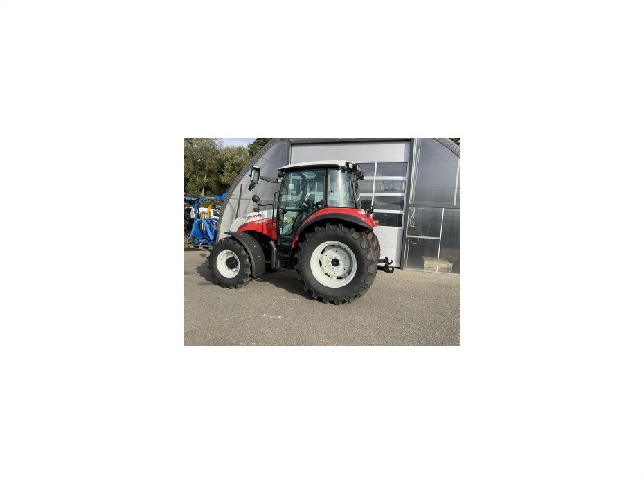 Steyr 4055 Kompakt S (Stage V) - Traktorer - Traktorer 2 wd - 3