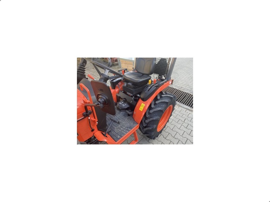 Kubota B1241 - Traktorer - Kompakt traktorer - 4
