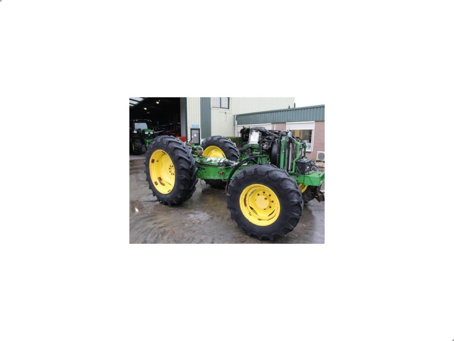 John Deere 6000- 30 4 cyl. - Traktorer - Traktorer 2 wd - 1