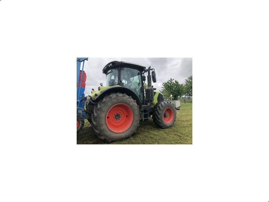 - - - ARION 550 CIS +T4F - Traktorer - Traktorer 2 wd - 3