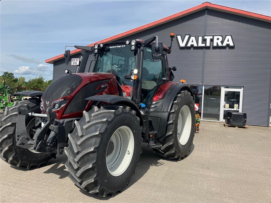 Valtra N175 Versu - Traktorer - Traktorer 4 wd - 1