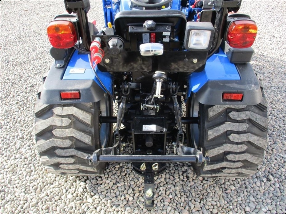 Solis 26 6+2 gearmaskine med Servostyrring og fuldhydraulisk frontlæsser - Traktorer - Kompakt traktorer - 14