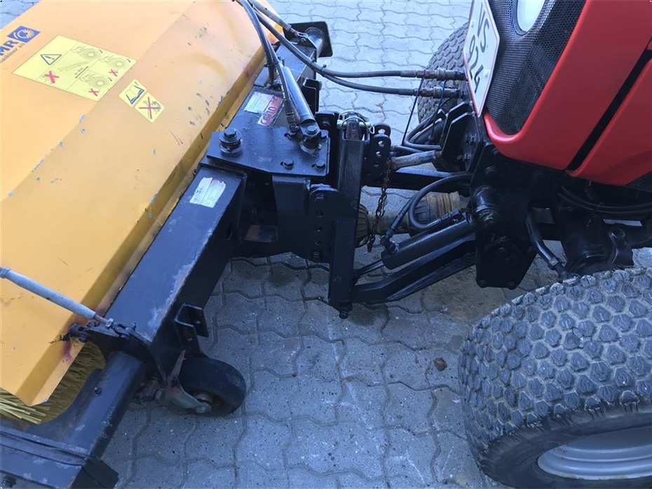 Massey Ferguson 1523 med salter og kost. - Traktorer - Kompakt traktorer - 6