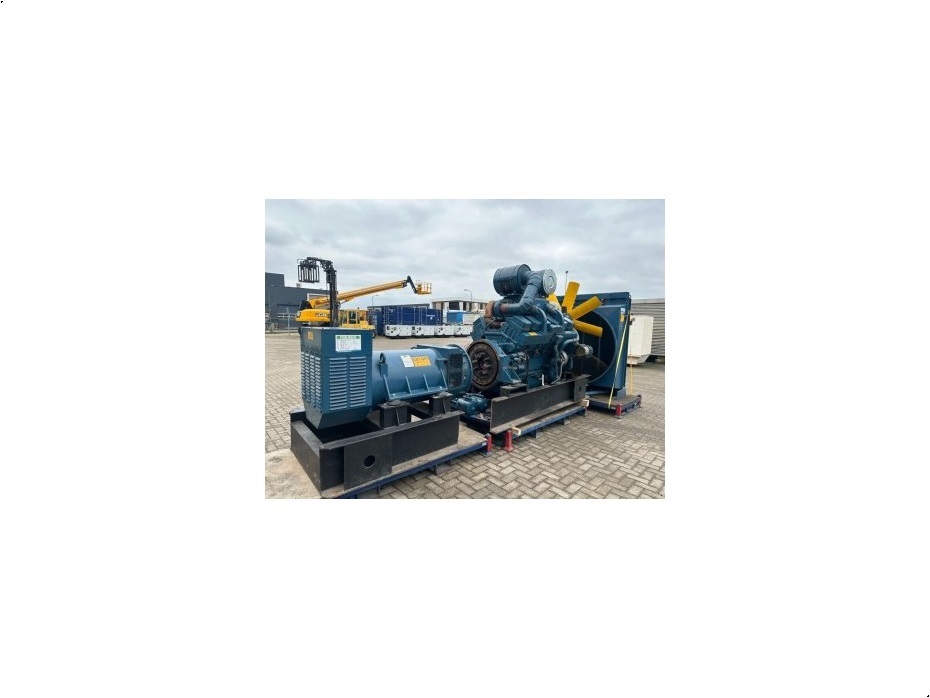 - - - KTA 38 G1 Broadcrown 1000 kVA generatorset - Generatorer - 5