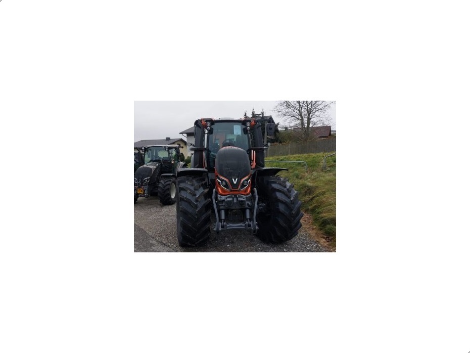 Valtra Q305 - Traktorer - Traktorer 2 wd - 5